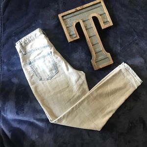 Wild Fable High Rise Light Wash Jeans